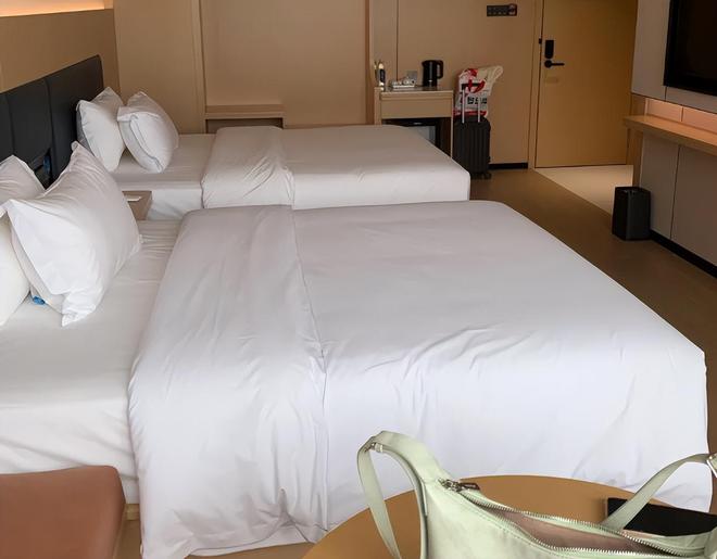 北海亲子游5天4晚价格跟团五日游报价新葡京网上赌场北海亲子跟团游多少钱?(图2) 北海亲子游5天4晚价格跟团五日游报价新葡京网上赌场北海亲子跟团游多少钱?(图2)